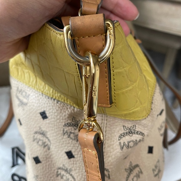 Authentic MCM Visetos shoulder crossbody bag (E11) - Picture 6 of 16